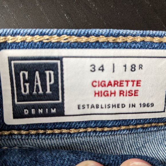 Gap High Rise Vintage Slim Jeans with Washwell in Medium Dark Indigo - Picture 5 of 7